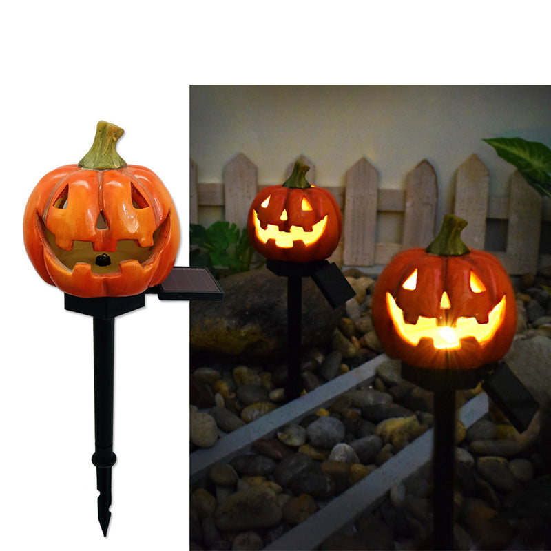 Load image into Gallery viewer, Solar Halloween Outdoor Creative Atmosphere Pumpkin Lamp
